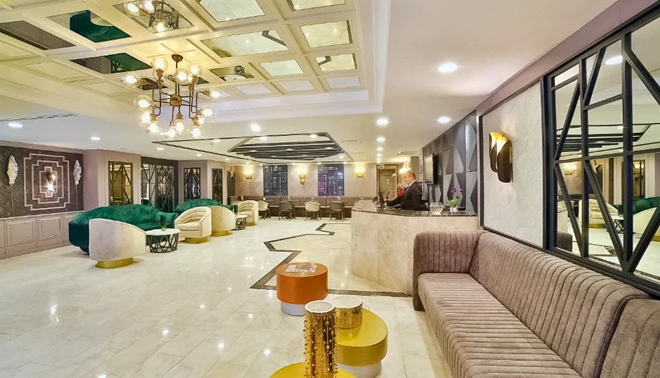 هتل فور سایدز (لیون) استانبول